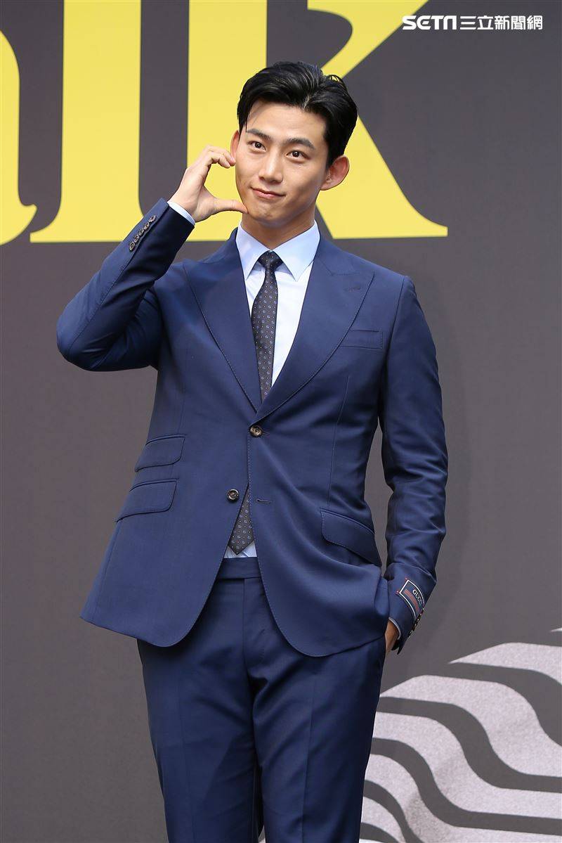玉泽演中文许愿想吃“芒果冰”！睽违4年现身信义区　迷妹暴动“追”星 时尚资讯 图3张