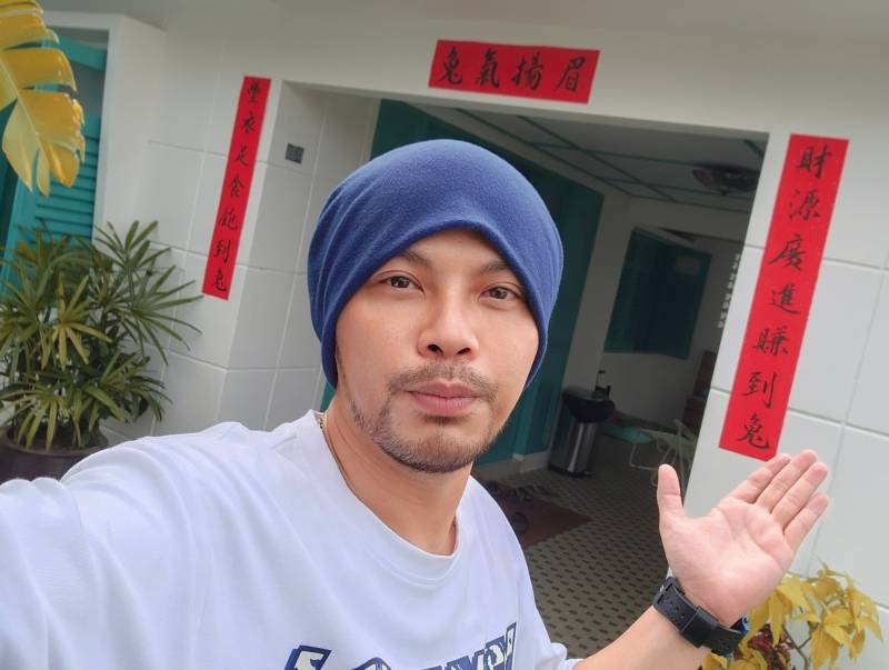 越洋专访 | 黄某某认：赚很多钱！但否认是有钱人... 娱乐资讯 图3张