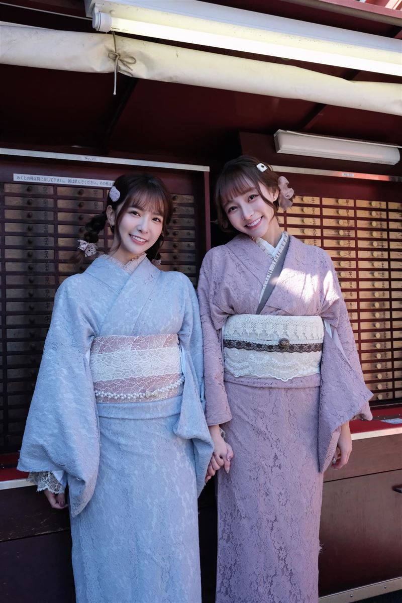 林襄遇上劲敌！啦啦队女神师妹出写真　张雅涵湿身比基尼炸出好身材 时尚资讯 图4张