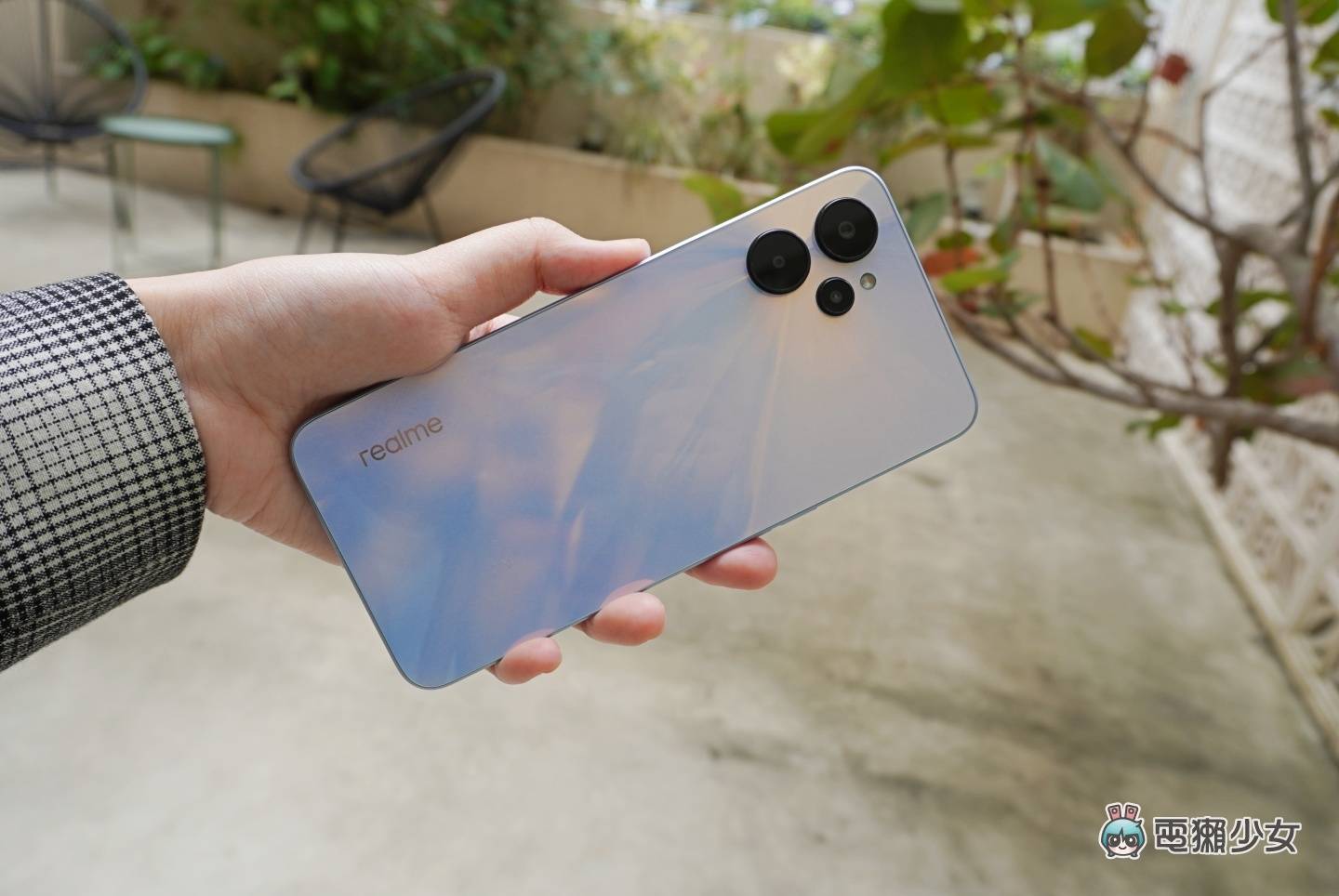 出门｜realme 10T 5G 登场！256GB 超大容量的街拍机售价只要 8,990 元 数码科技 图5张