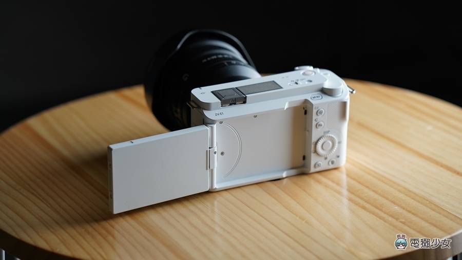 开箱｜Sony ZV-E1，全世界最轻巧的全片幅、可换镜头 Vlog 相机！ 数码科技 图11张