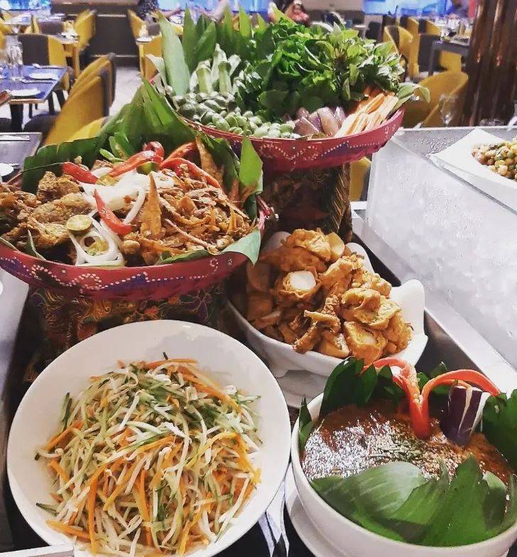 美食 I 城中高级酒店斋戒月自助餐，RM200以下吃到撑！ 更多热点 图12张