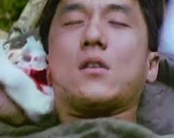 曾被李小龙一脚踢飞几公尺！成龙拍电影差点丧命的 5 个瞬间 娱乐资讯 图3张