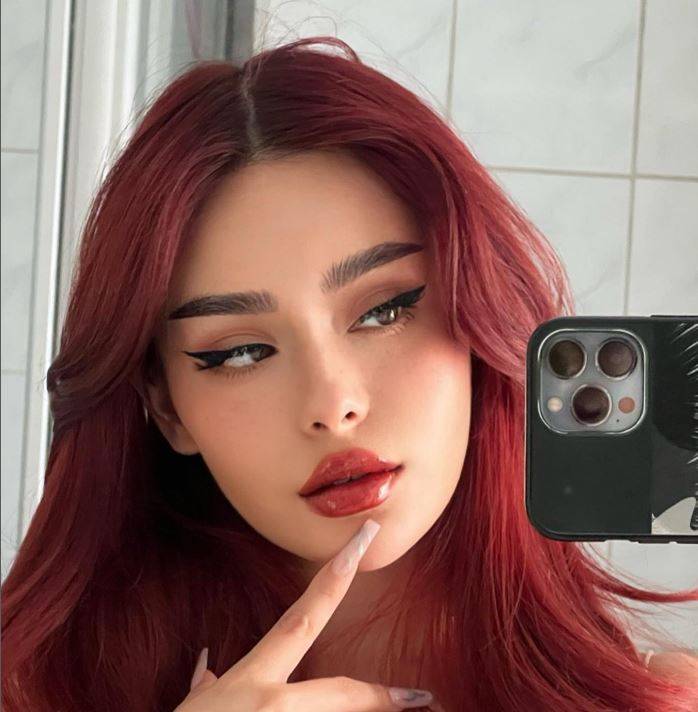 Tips I 1秒就选中！美妆博主教你现场买唇膏如何快速挑选“命定色号” 更多热点 图1张