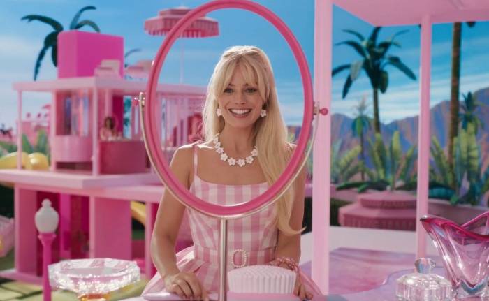相关信息I 电影《Barbie》要来了！死亡芭比粉如何来？芭比娃娃也有扁平足？ 更多热点 图1张
