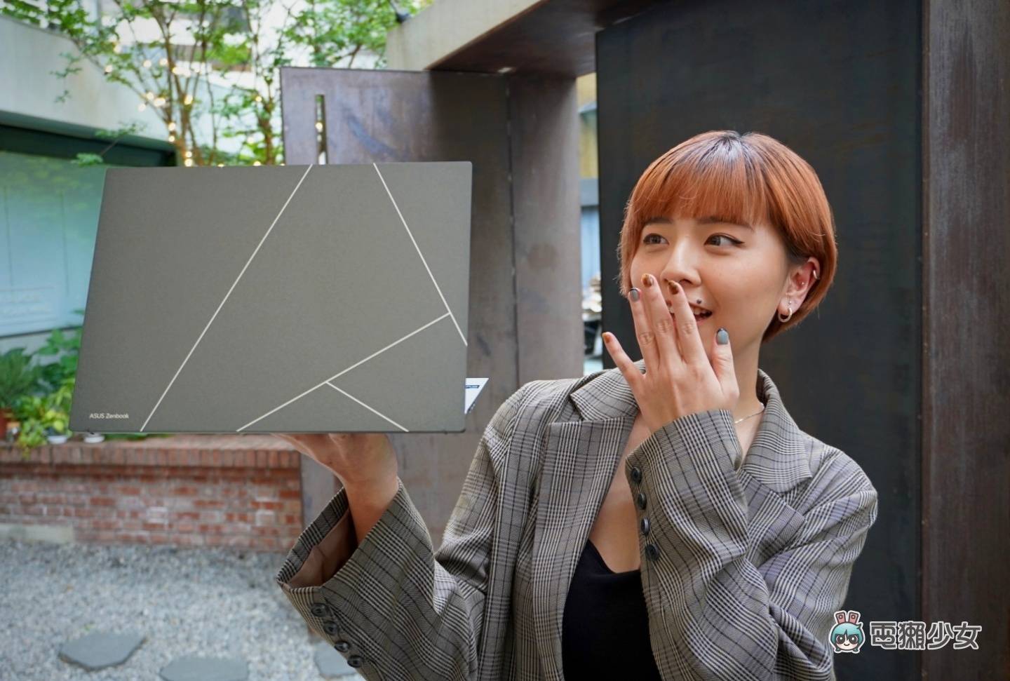 出门｜又轻又好看！华硕 Zenbook S 13 OLED（UX5304）轻薄笔电亮相 数码科技 图1张