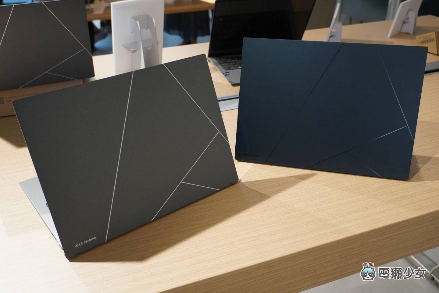 出门｜又轻又好看！华硕 Zenbook S 13 OLED（UX5304）轻薄笔电亮相 数码科技 图2张