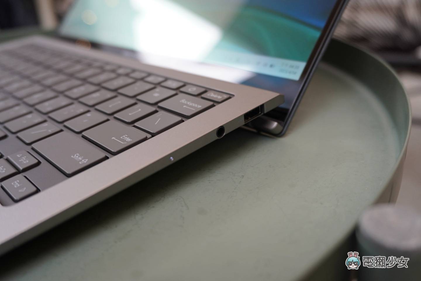 出门｜又轻又好看！华硕 Zenbook S 13 OLED（UX5304）轻薄笔电亮相 数码科技 图17张