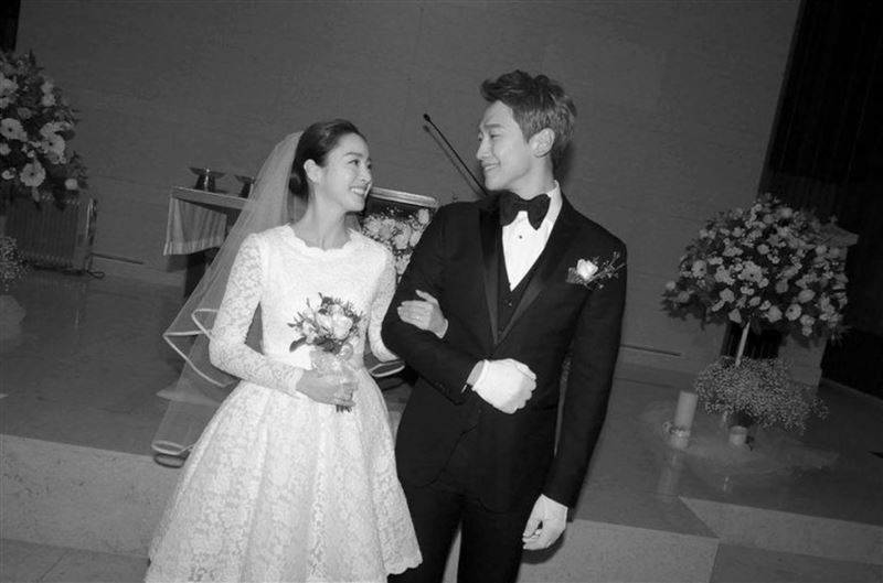 Rain与金泰希结婚7年大赞老婆美：“因为太爱了！所以想好好珍惜” 时尚资讯 图6张