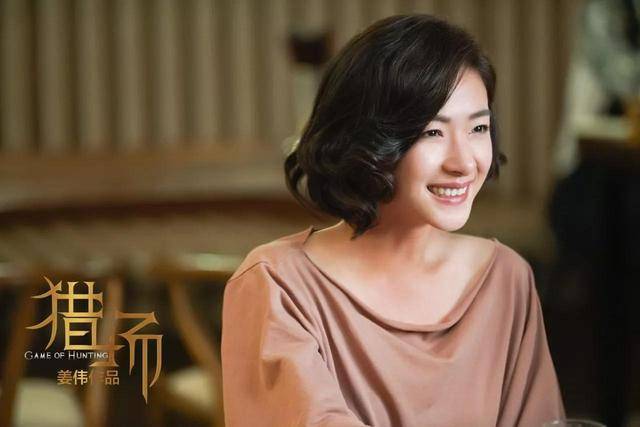 《玫瑰的故事》万茜短发LOOK狂圈粉！长发的她是不同味道 娱乐资讯 图5张