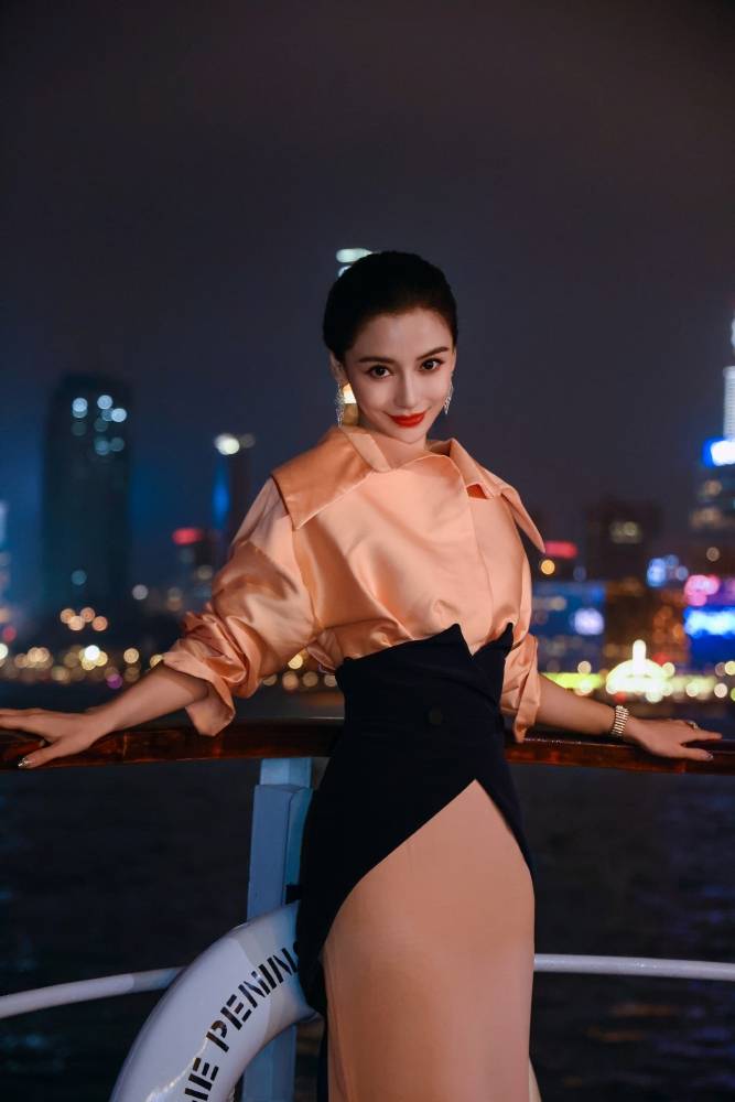 7岁小海绵用Angelababy账号刷直播！网急喊：你妈妈要来了 娱乐资讯 图3张