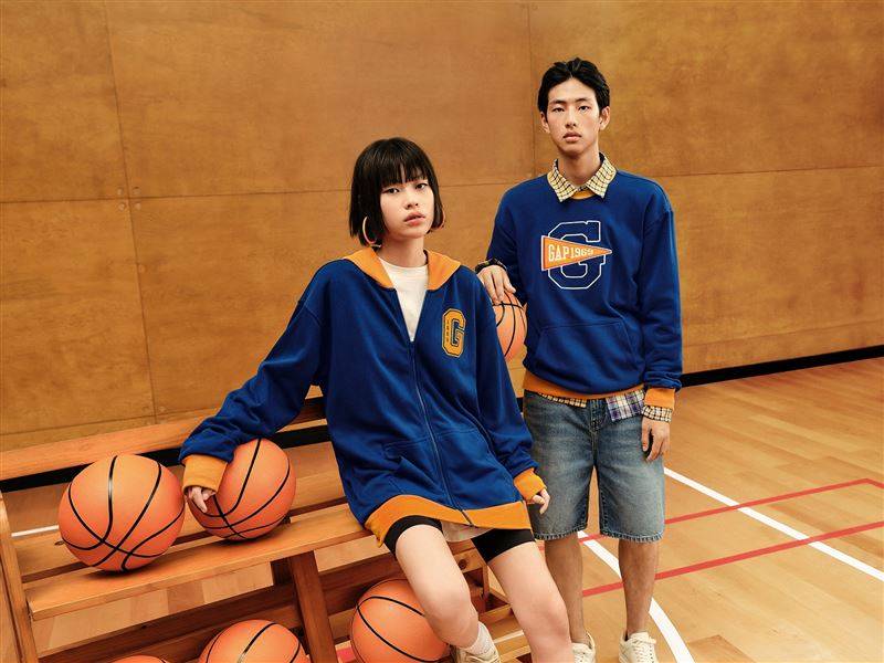 超重磅联名！UNIQLO携手艺术巨擘　全新KAWS + Warhol UT系列这天开卖 时尚资讯 图6张