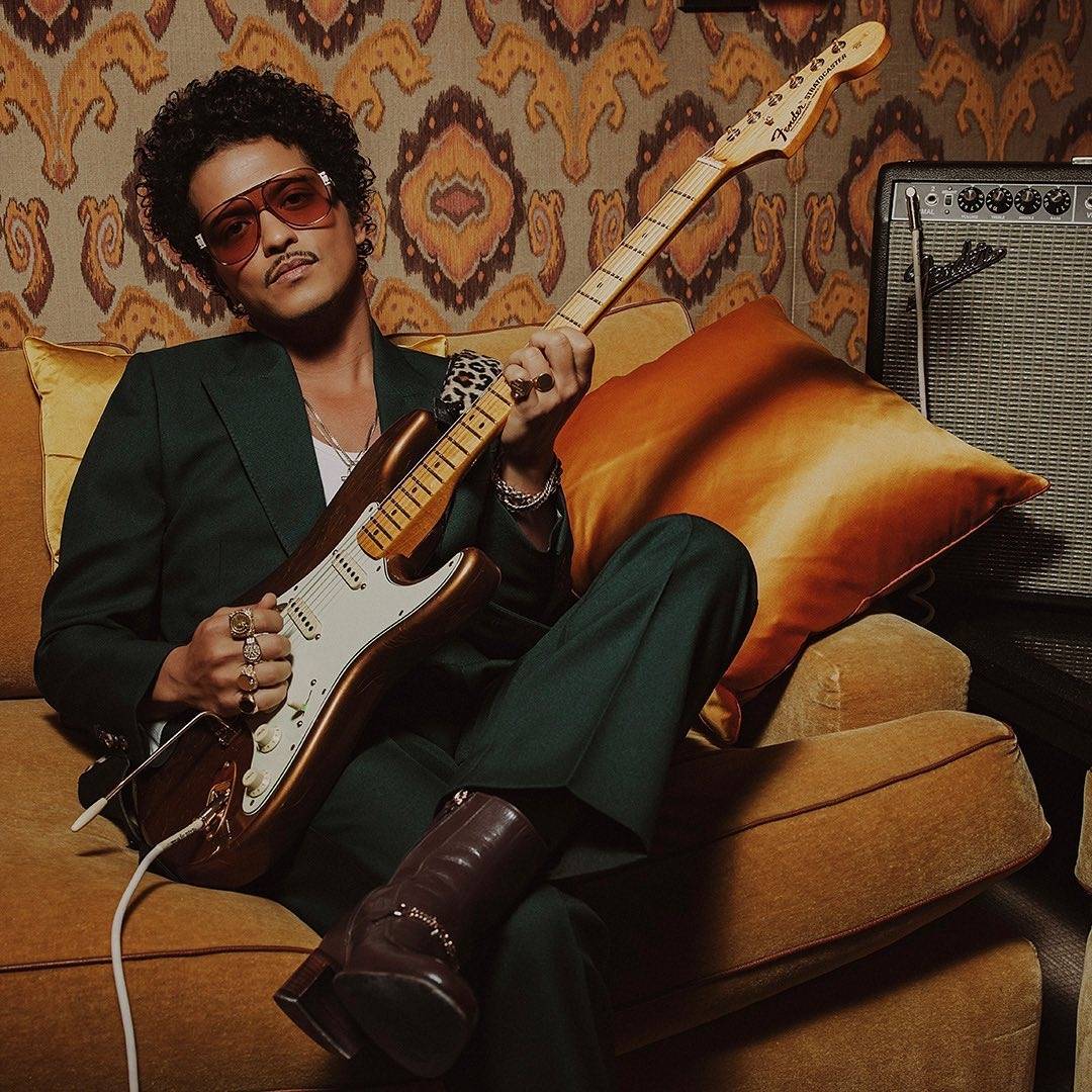 Bruno Mars 演唱会爆冲突！歌迷脱裤、喝酒、出手打工作人员！ 娱乐资讯 图3张
