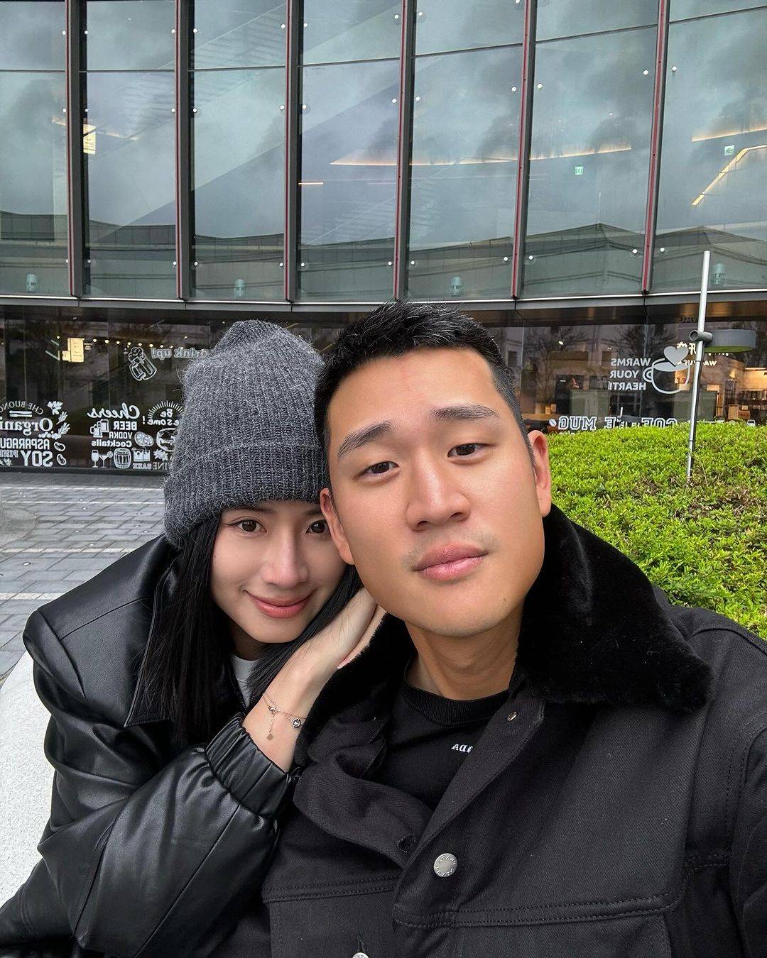恭喜！周兴哲证实老婆怀二宝！辣妻 “腹部隆起” 完全藏不住！ 娱乐资讯 图3张