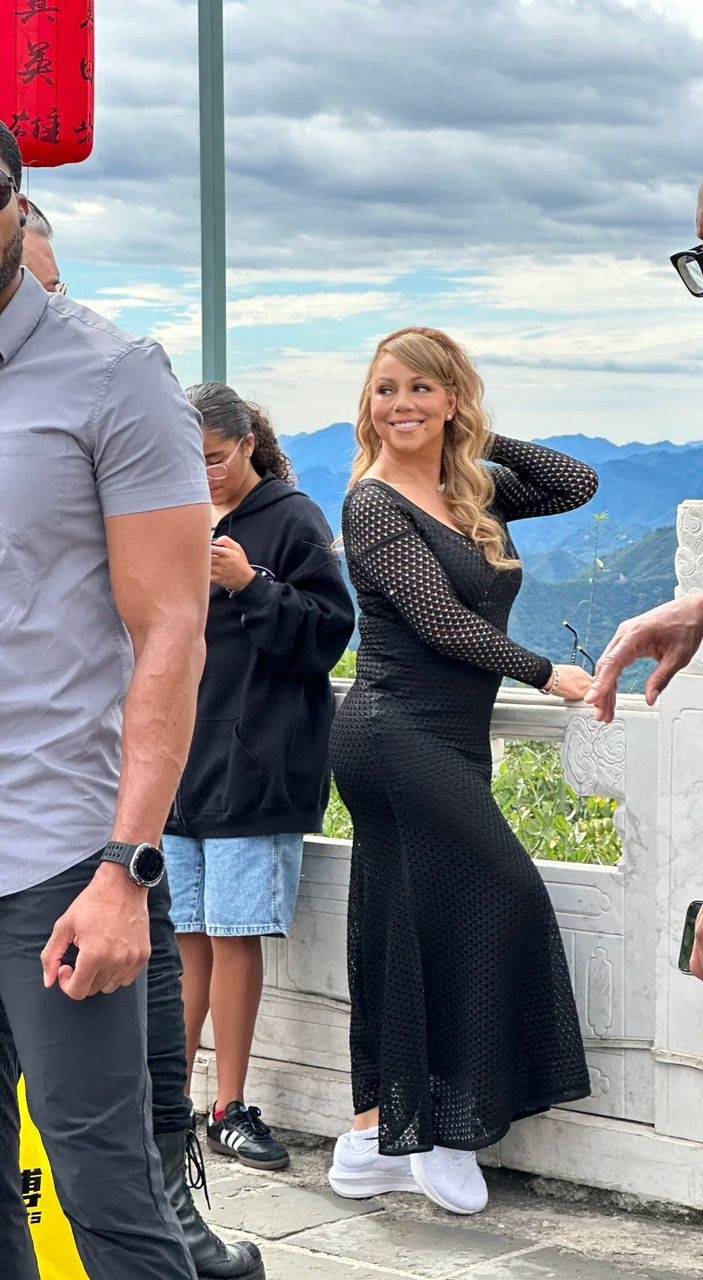 Mariah Carey 穿15公分高跟鞋爬长城！半路直接投降 自嘲不听劝！ 娱乐资讯 图3张