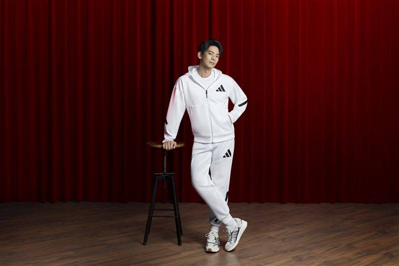 引领秋冬制服浪潮！林柏宏、韩国女团BABYMONSTER全都换上黑标 时尚资讯 图1张