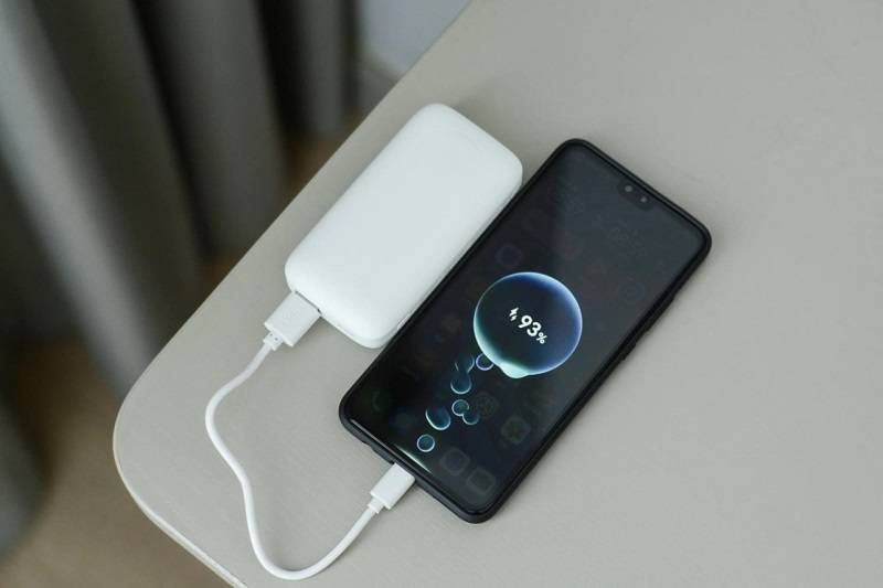相关信息 | Powerbank放在包里无故自爆！使用Powerbank需注意这5件事！ 更多热点 图1张