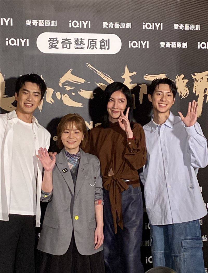 杨谨华入围8次终夺金钟！老公“在家哭累”拒庆功宴！妈妈竟在打麻将 时尚资讯 图3张
