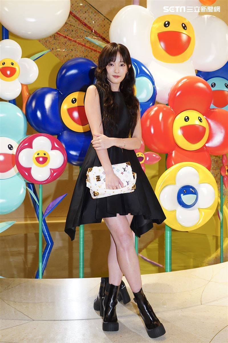 王净、曹佑宁清境渡假“突然多了2小孩”　甜蜜细节曝光：他们是天使 时尚资讯 图2张