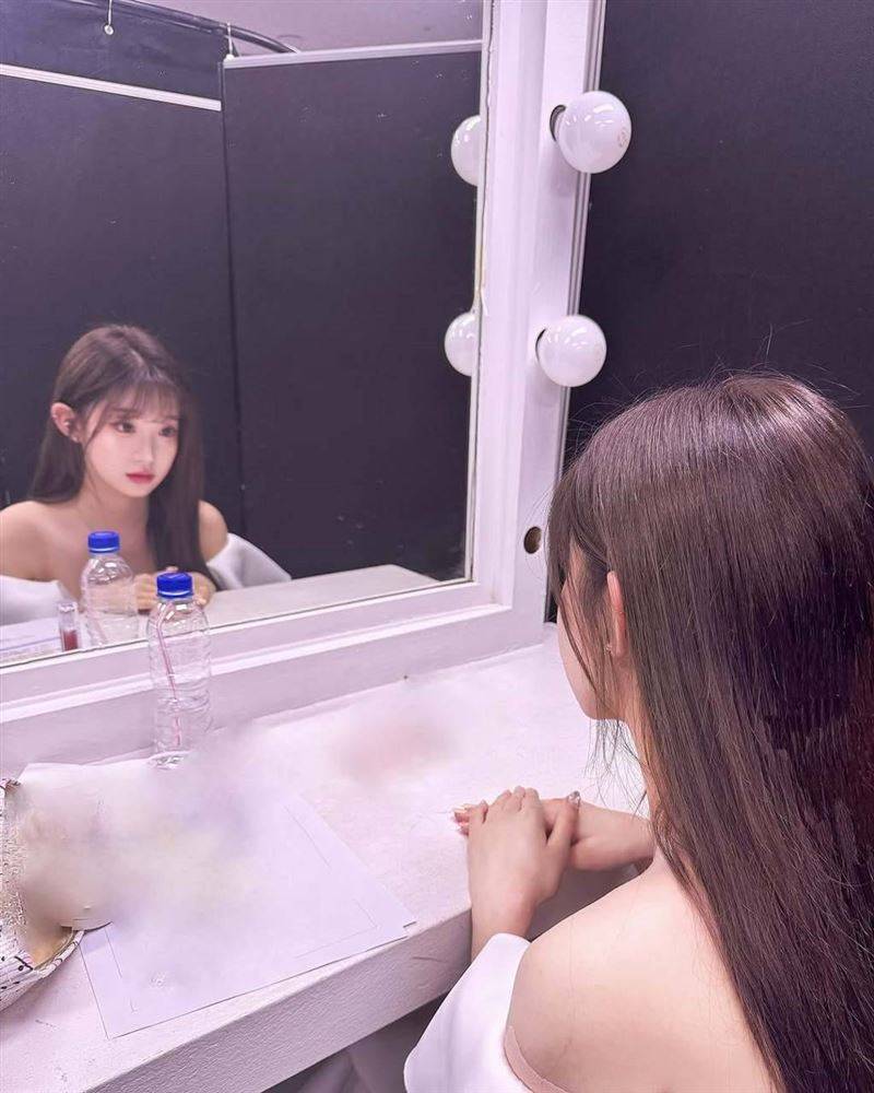 “啦啦队AI”登SBS演艺大赏任颁奖人！李珠珢羞跳“三振舞”超可爱 时尚资讯 图3张