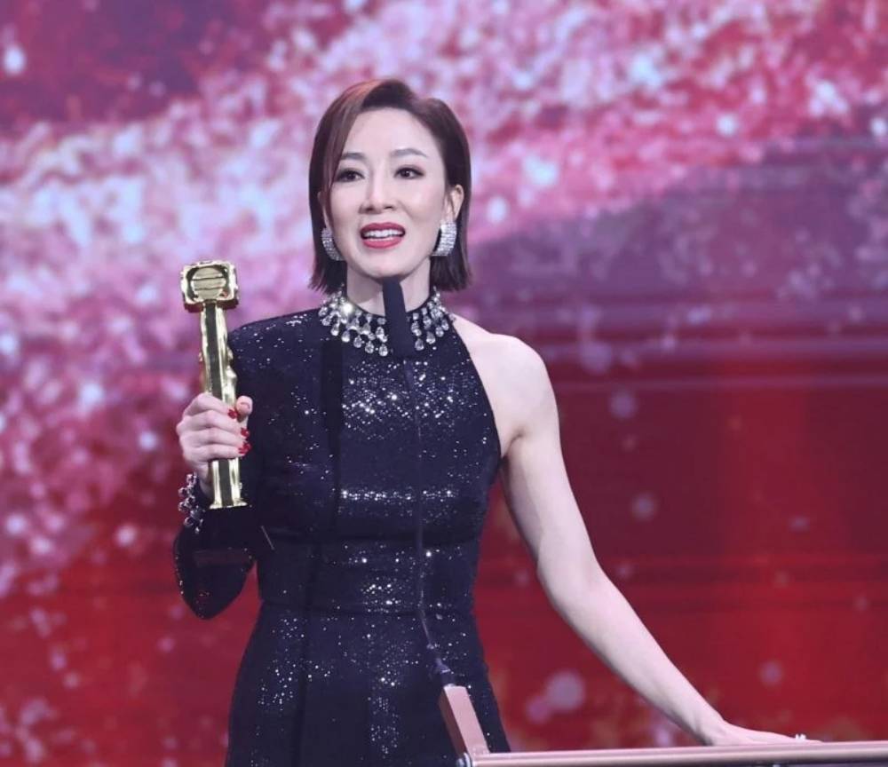 杨茜尧爆冷落选视后！网友质疑《万千星辉》成绩 曾志伟强调：绝对公平！ 娱乐资讯 图1张