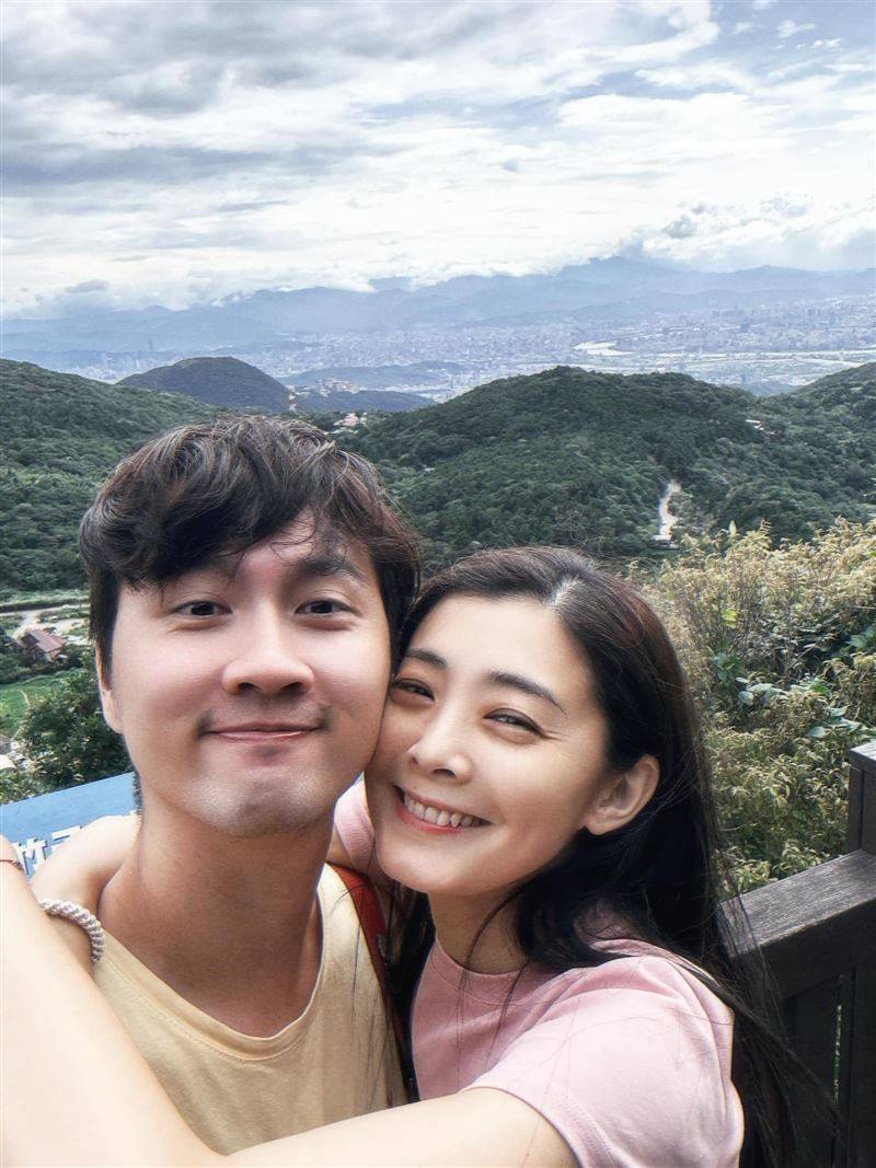 42岁女星惊吐二度流产！震惊变沮丧吐心声　“大出血”后动刀现况曝 时尚资讯 图2张