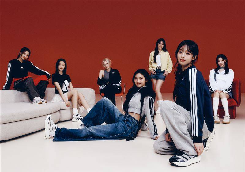 adidas Sportswear Essentials系列开学登场 韩团BABYMONSTER化身女大生 时尚资讯 图2张