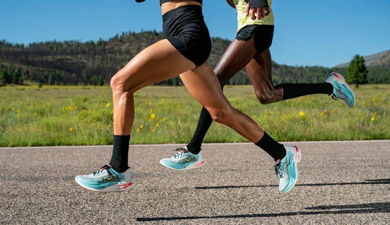 adidas Sportswear Essentials系列开学登场 韩团BABYMONSTER化身女大生 时尚资讯 图6张