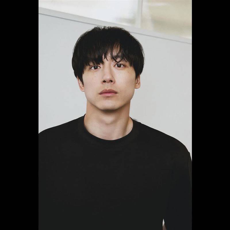 adidas Sportswear Essentials系列开学登场 韩团BABYMONSTER化身女大生 时尚资讯 图12张