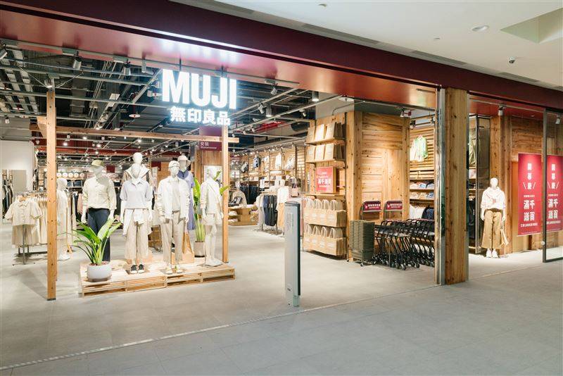 LaLaport开幕／ Gap形象店登陆南港　三重开幕优惠手刀抢 时尚资讯 图20张