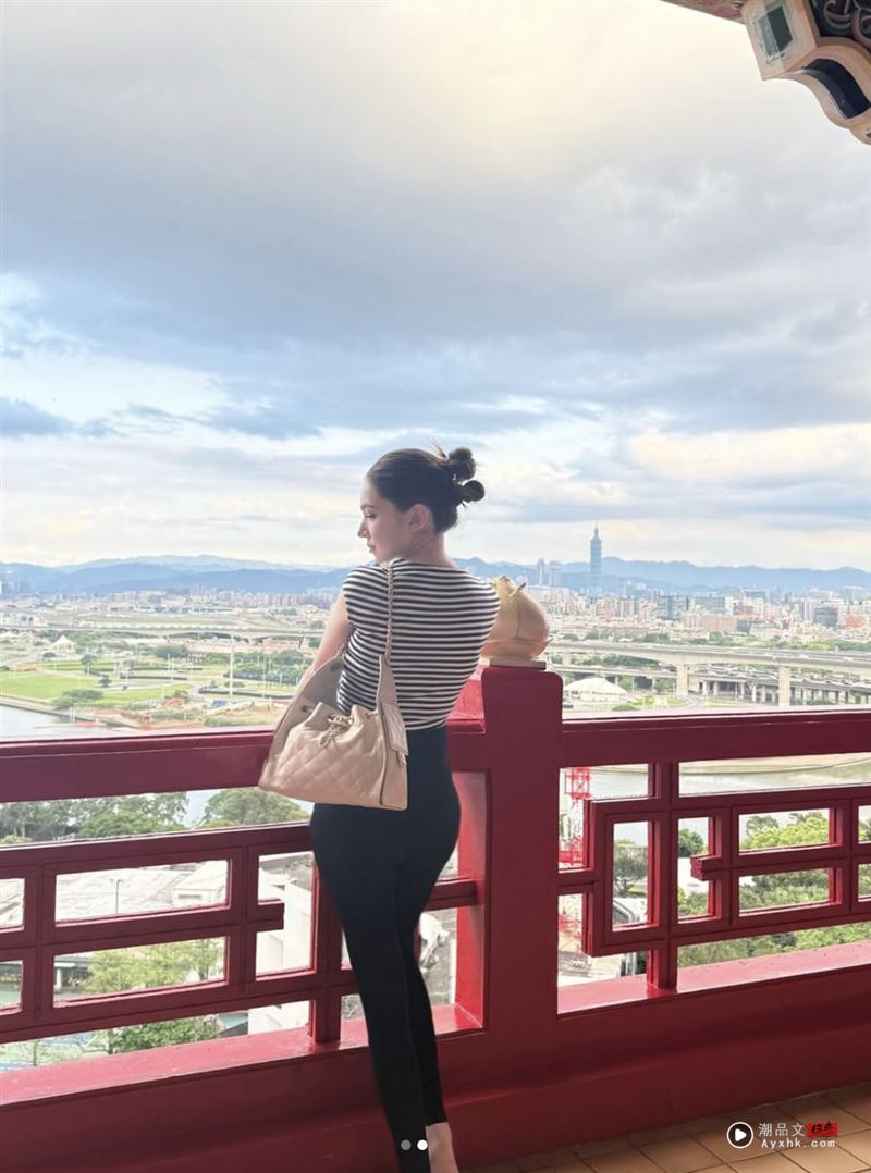 许玮甯名牌包遮肚！背影照翘臀曲线毕露　紧身裤晒铅笔腿美炸 时尚资讯 图2张