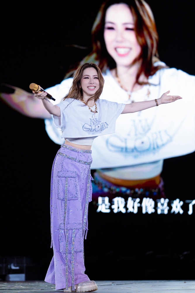 邓紫棋巡演票房超越BLACKPINK！格莱美认证：全球女歌手第4名 娱乐资讯 图1张