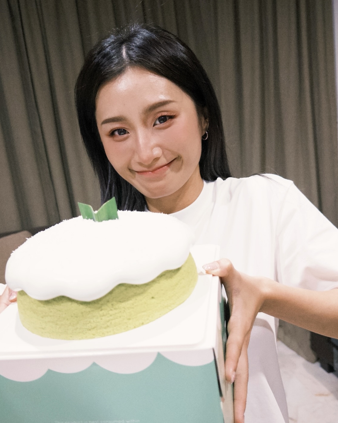 Akiyo抱女儿庆生！叹33岁经历“考验” 学会顺流、放下 娱乐资讯 图1张