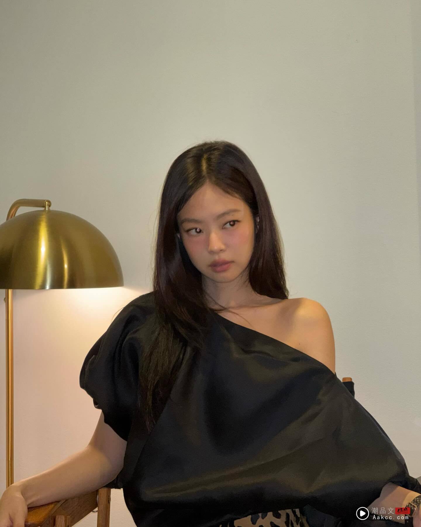 JENNIE捐赠1亿助医学院引争议！网友质疑动机不纯！ 娱乐资讯 图1张