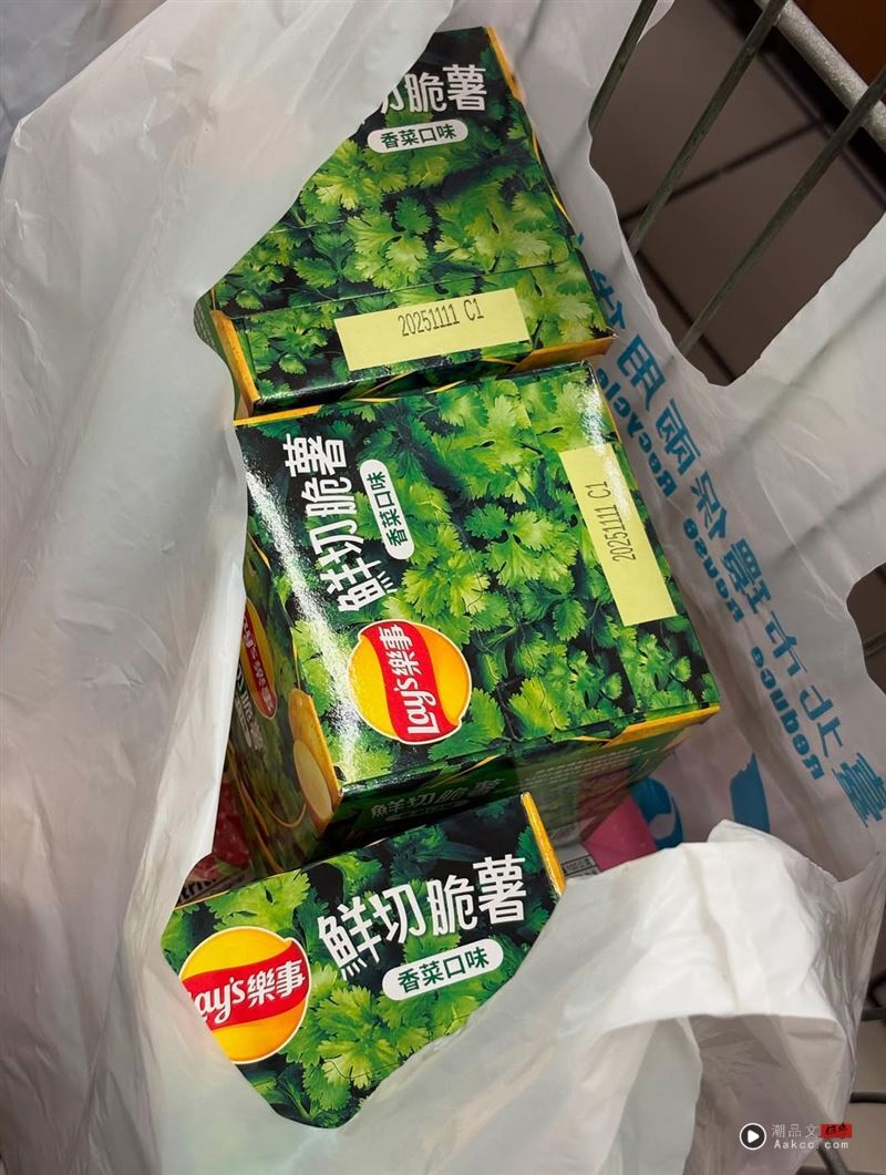 超美“人间芭比”韩星来台竟狂扫香菜饼干！网看崩溃：味道我真的不行啊 时尚资讯 图4张