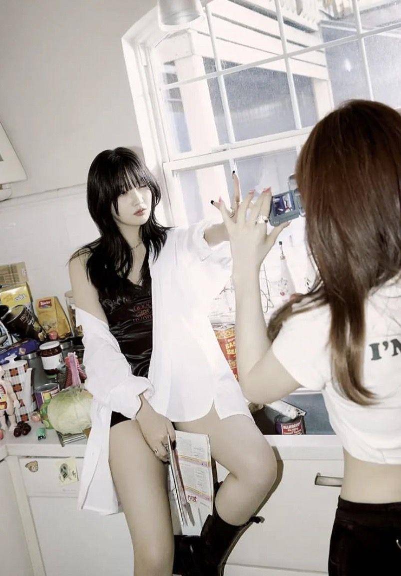 Red Velvet美照连发Irene再创颜值颠峰！Wendy秀“11字腹肌”当最辣 名人名流 图5张