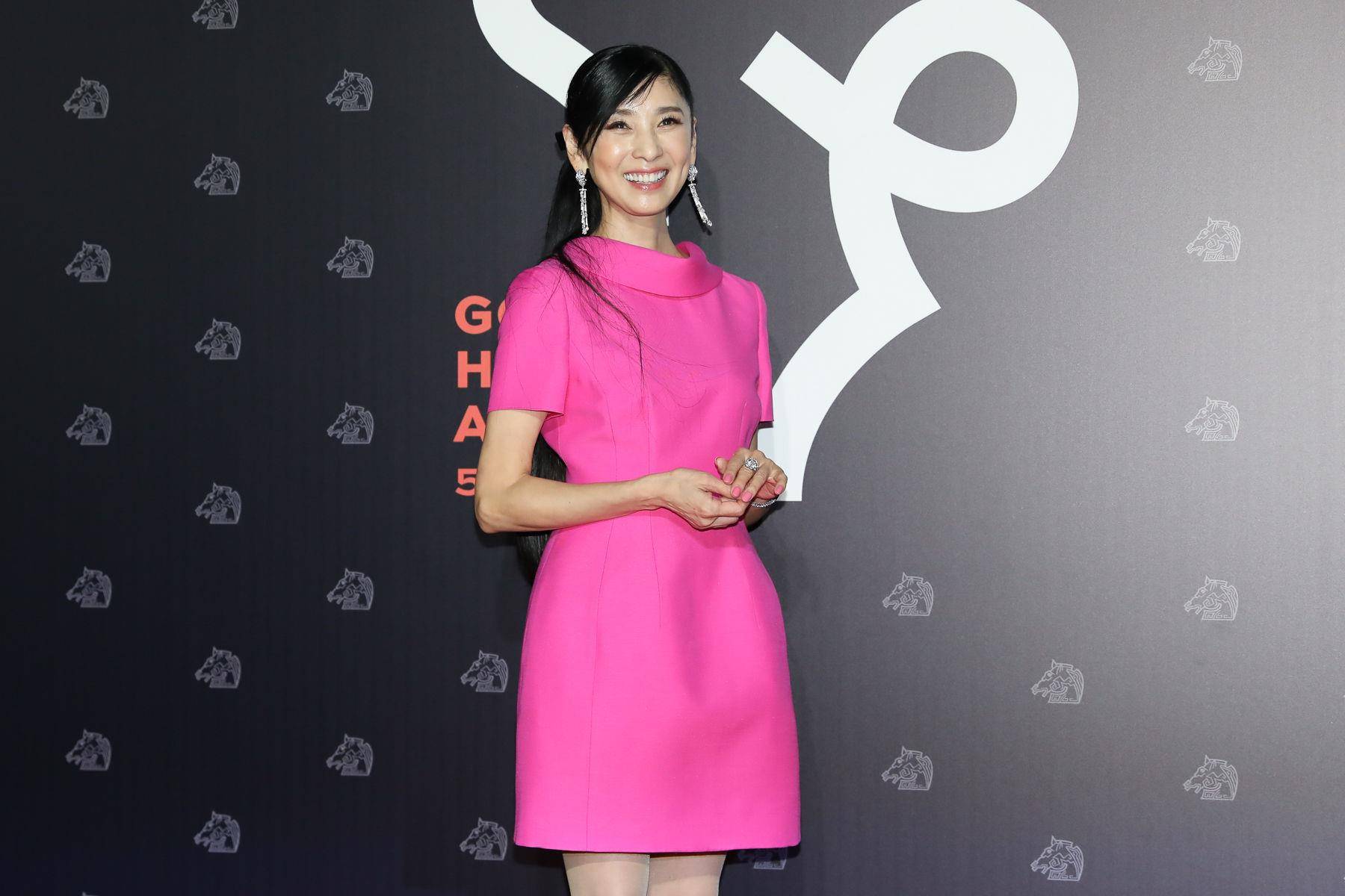 金马时尚／香奈儿677万钻石长耳环助阵　桂纶镁气势辗压众女星 时尚穿搭 图3张