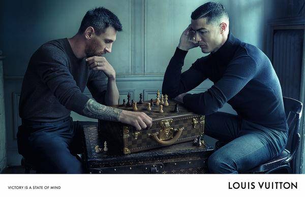 LV太神！竟邀来梅西、C罗同框下棋，“最美画面”吸千万粉丝狂赞 名人名流 图1张