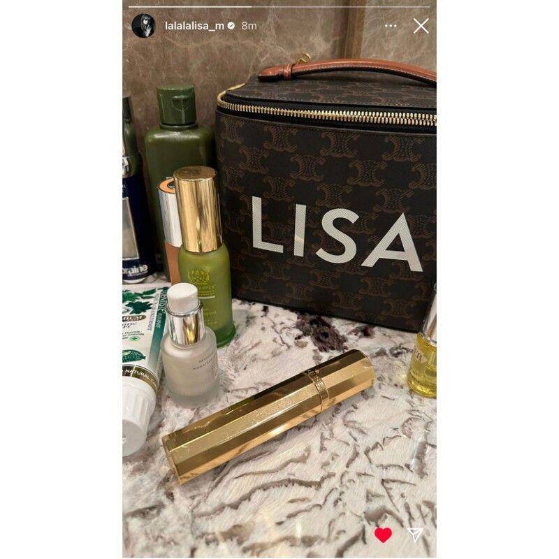 Lisa首度公开化妆桌　爱用保养品、香水到牙膏通通曝光 最新资讯 图1张