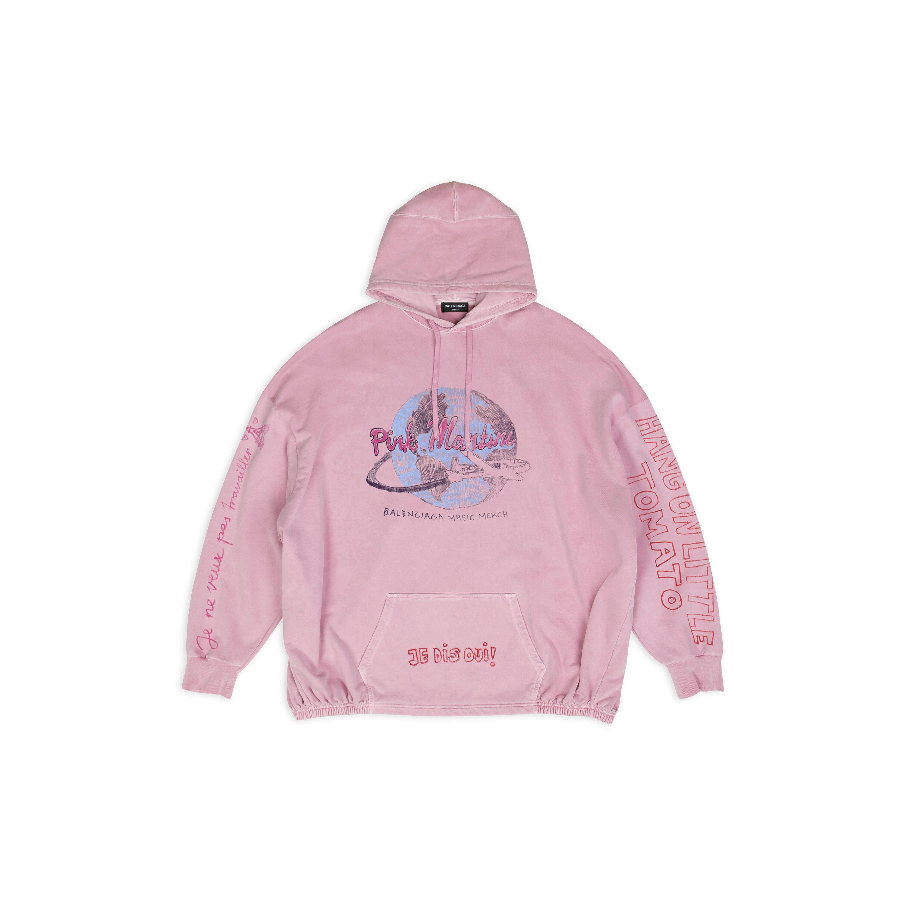 忽冷忽热一件帽T就能应付　小花刺绣、Balenciaga粉红马丁尼满足少女心 时尚穿搭 图2张