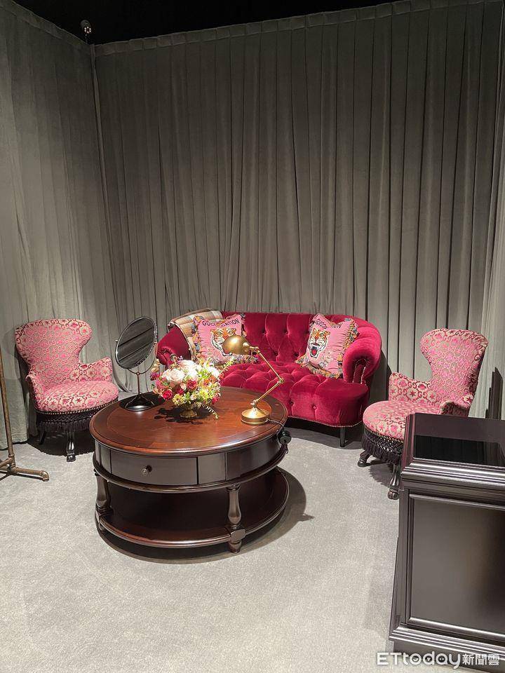 GUCCI展出270万元喜马拉雅鳄鱼包　加码公开从未曝光的极美礼服 时尚穿搭 图8张