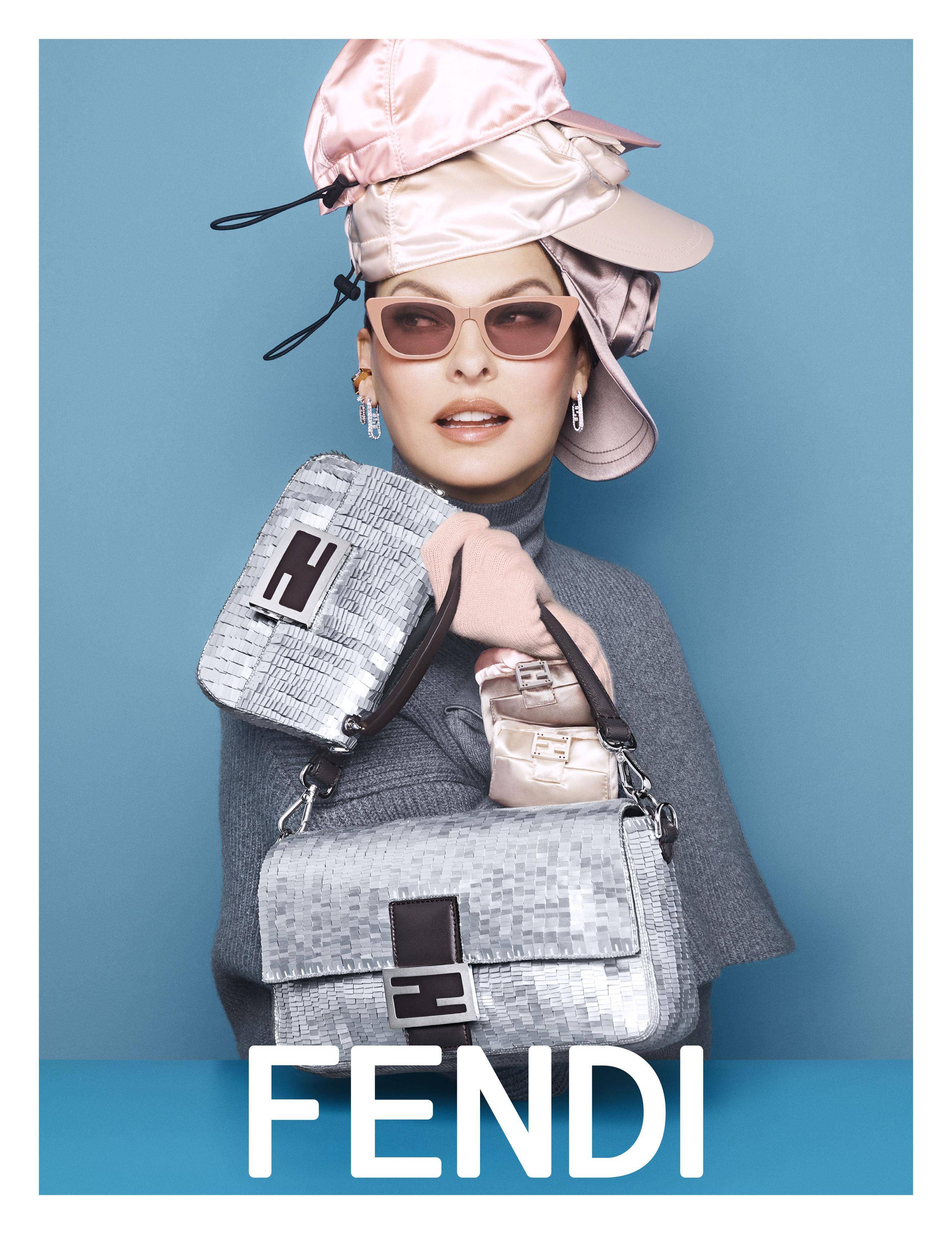 包・开箱／FENDI Baguette25岁特别款！亮片、彩珠、镜面刺绣超值得收藏 时尚穿搭 图4张