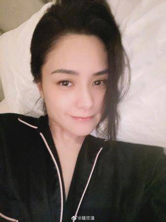 星・变美／阿娇瘦回少女时期，网狂赞！靠消水肿4秘诀维持小脸 名人名流 图4张