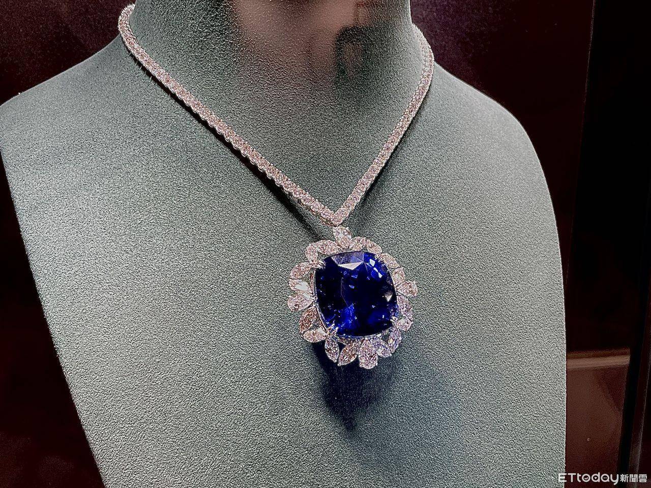 安海瑟薇也爱巨无霸宝石　Diamond Bank展出122克拉蓝宝、天价3.4亿红宝 最新资讯 图2张