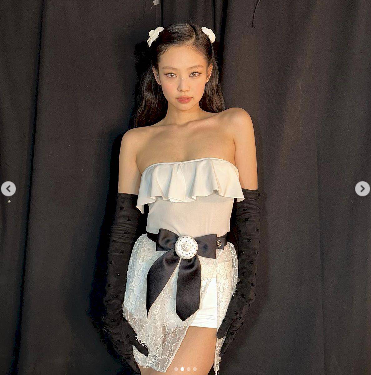 Jennie穿香奈儿专属打造的“火辣芭蕾舞装”！贴身剪裁藏不住傲人曲线 名人名流 图1张