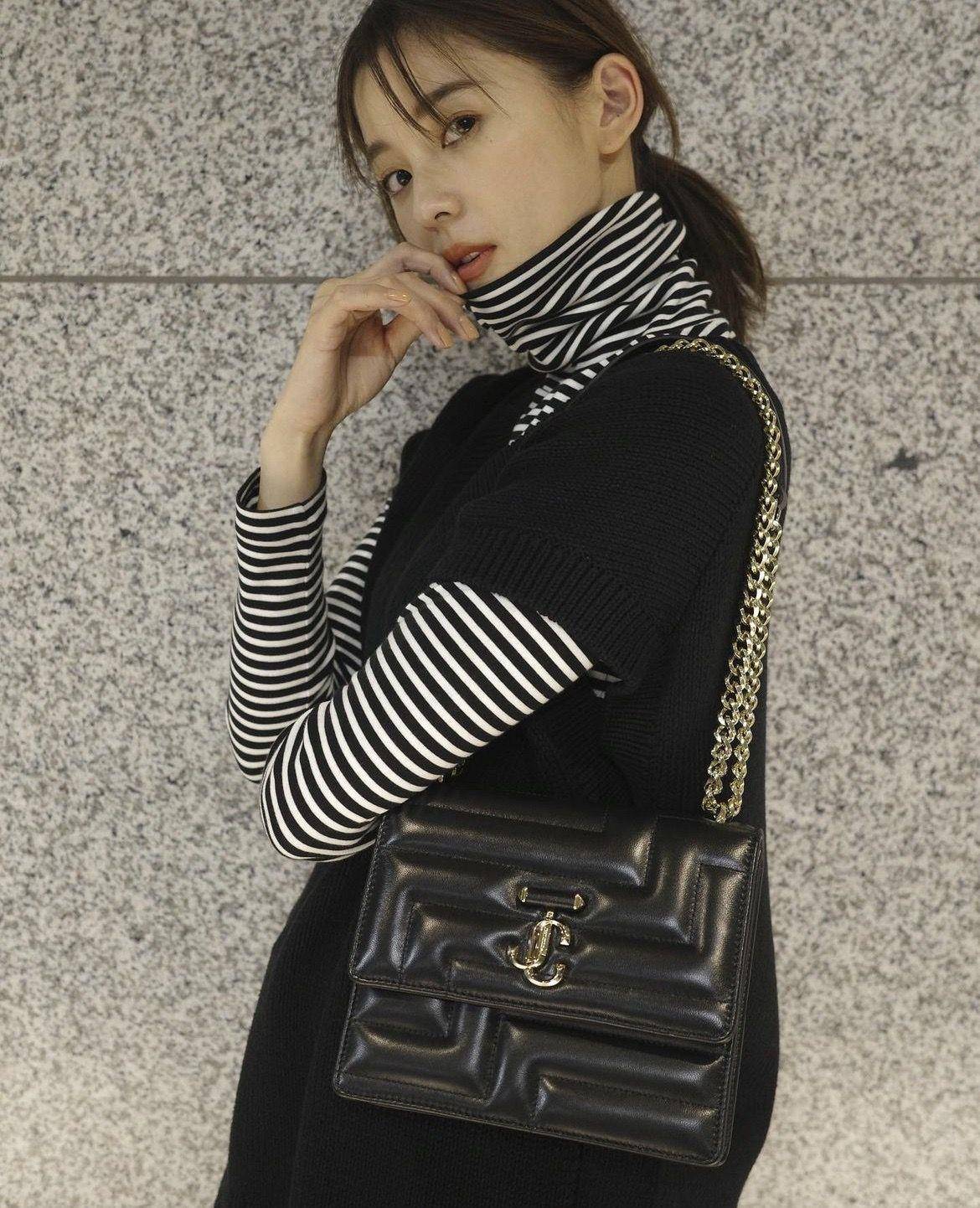 《今际》水鸡光私下精品收藏超精彩！LV、PRADA⋯最新爆款通通有 时尚穿搭 图7张