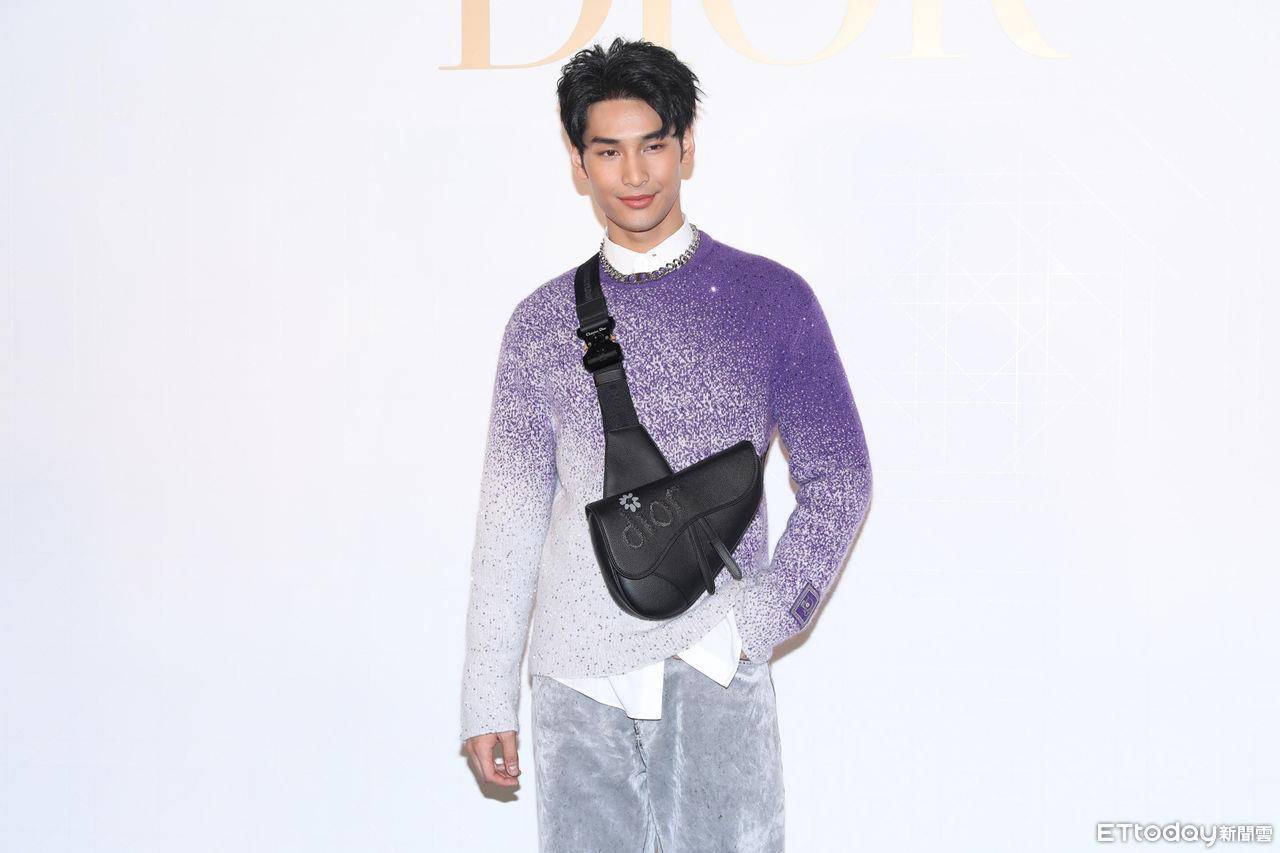 泰星Apo、朱智勋现身101粉丝嗨翻！　两大男神同台拼帅 时尚穿搭 图2张