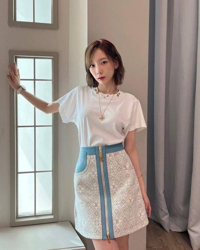 2023年必染韩星同款发色！太妍琥珀茶棕显白、Momo奶茶金挑染超时髦 最新资讯 图10张