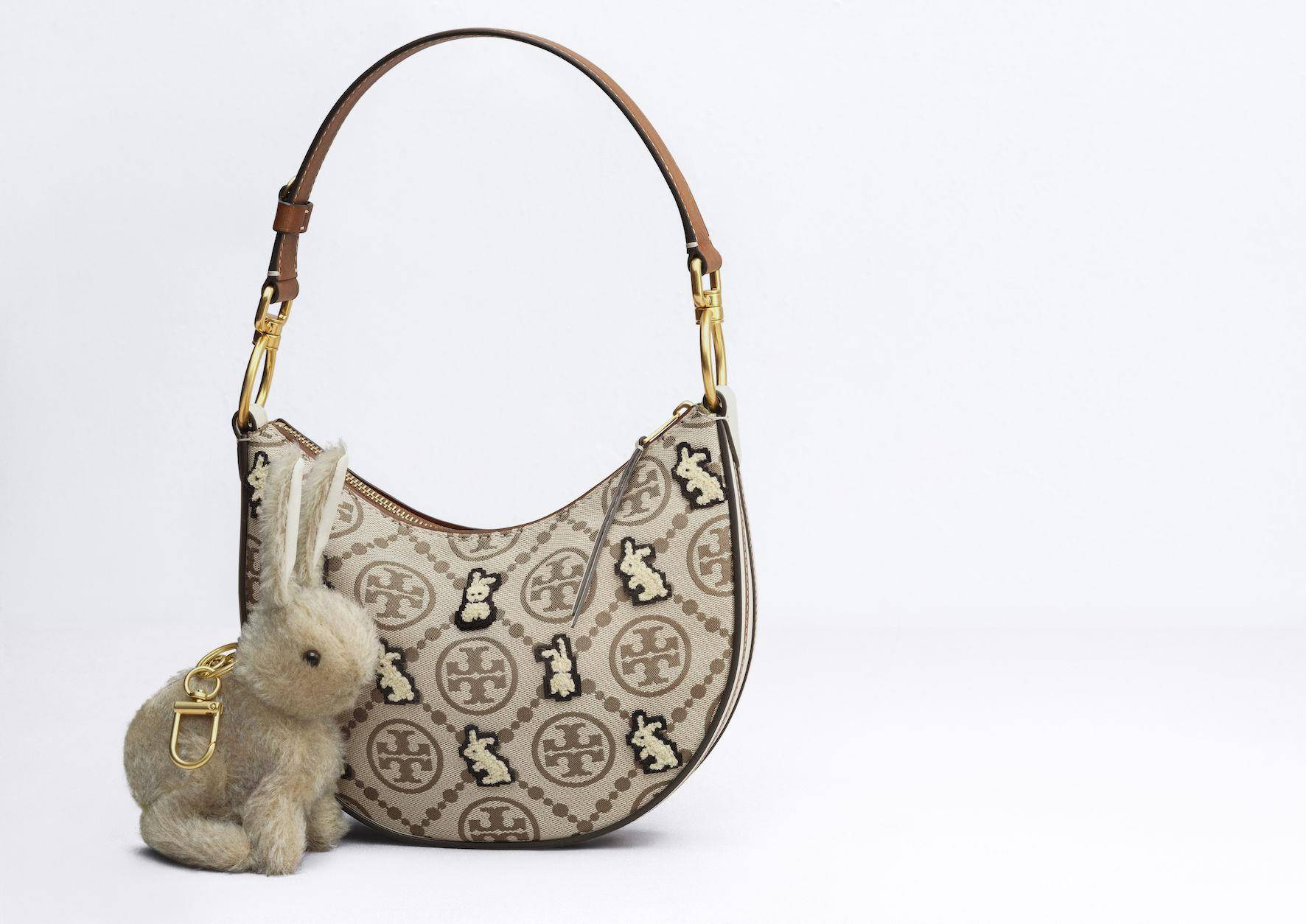 兔年精品手袋走春行头8选！LOEWE有长耳朵、TORY BURCH点阵兔Q翻 时尚穿搭 图1张