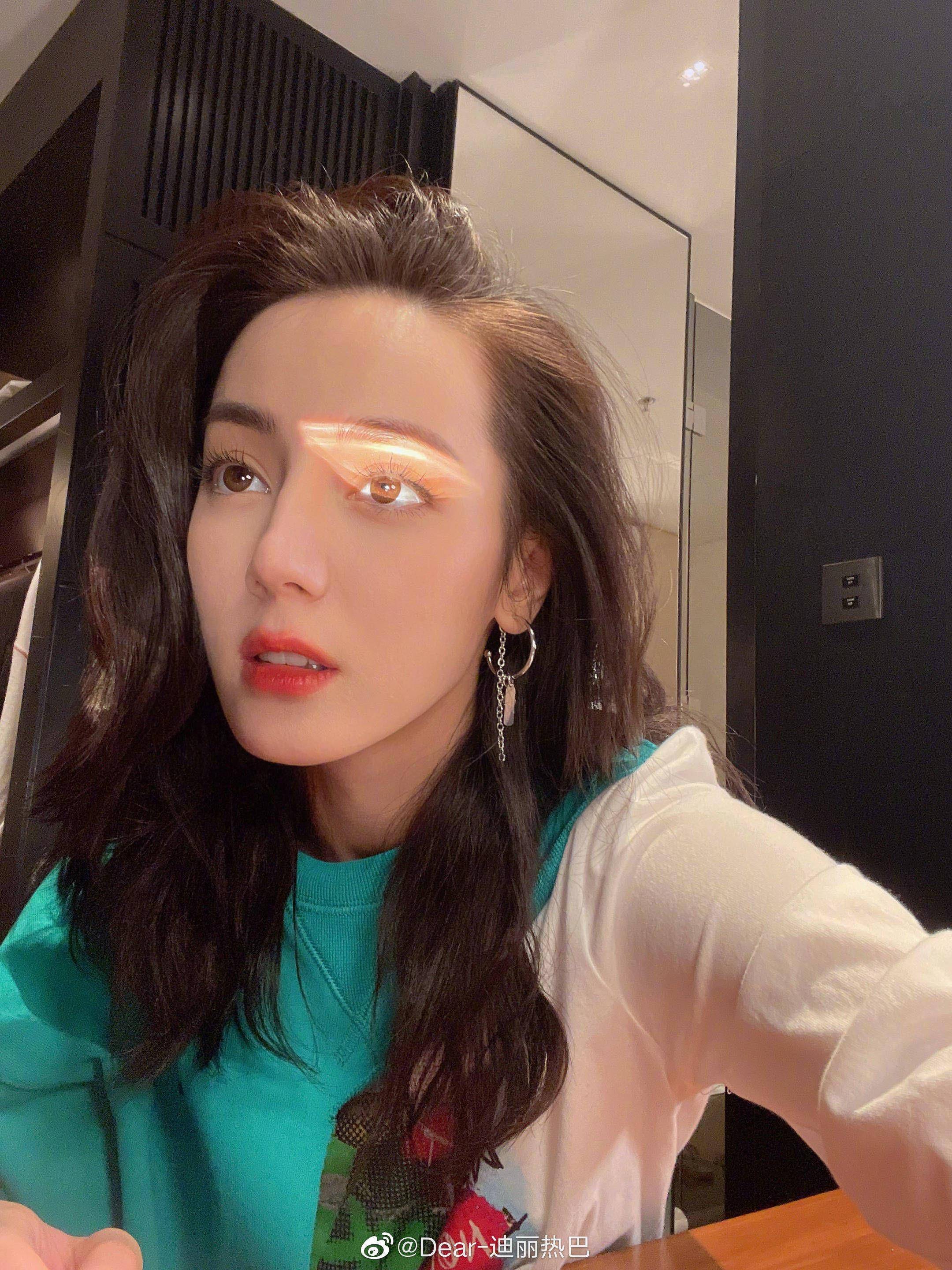 迪丽热巴8金句：我们做出最艰难的决定，最终成为我们做过最漂亮的事 名人名流 图1张